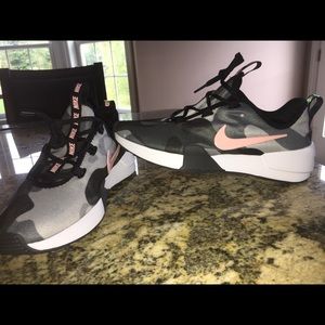 Women’s camo Nike’s